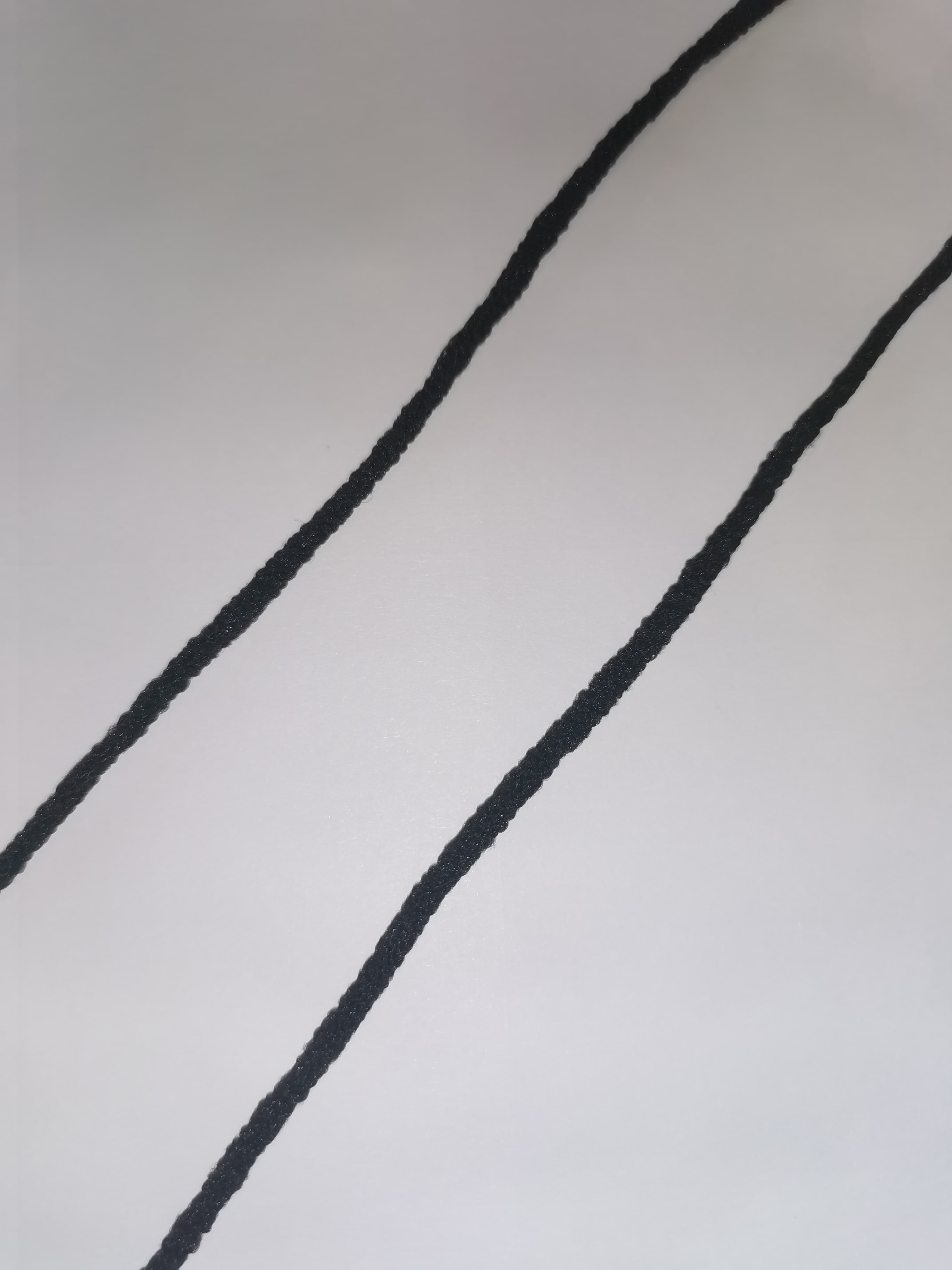 Medicínska guma 2,5-3mm -  1 meter - čierna
