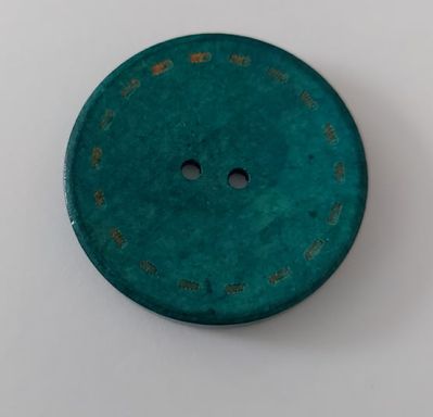 Drevený dekoračný gombík - smaragdový